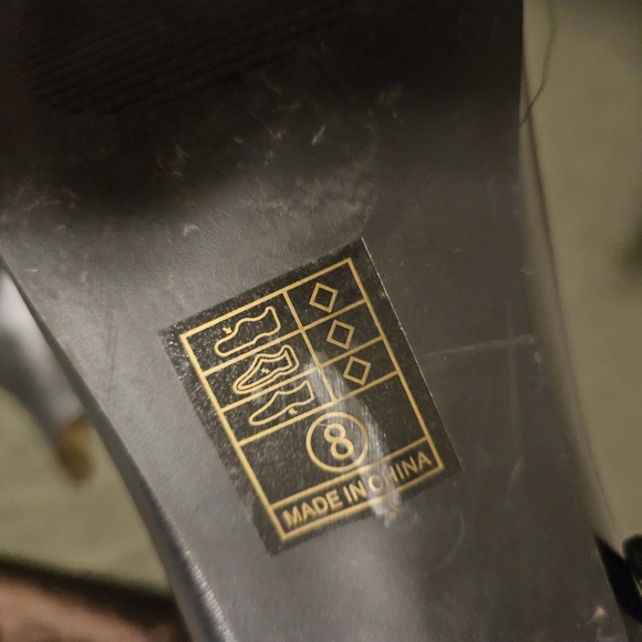 Ellie Shoes Black Ankle Booties - Picture 2 of 6